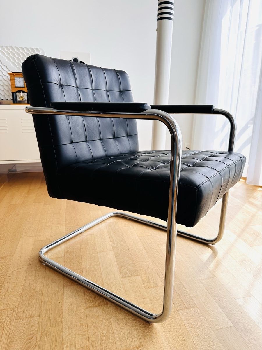 Poltrone: Freischwinger Ledersessel Bauhaus – Usato da Frauenfeld venduto da Jalwin