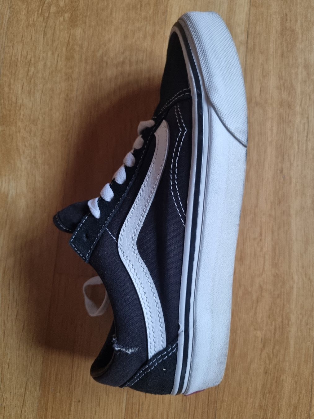 Vans Scarpe da uomo: Vans Old Skool Sneaker schwarz weiss – Usato da Bonstetten venduto da mel_9vll 1