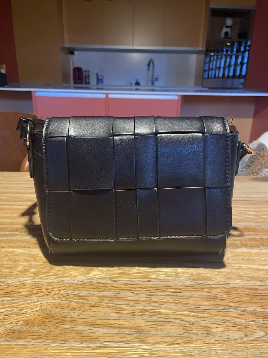 Only Borse da donna: Only Tasche – Usato da Salgesch venduto da ali_7tvr 1