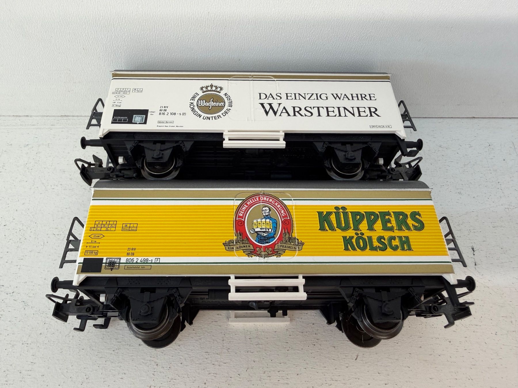 Märklin Modellini di ferrovie: Märklin 4417 + 44178 Güterwagen gedeckte Bierwagen DB – Usato da Büsserach venduto da ModellbahnDepot 1