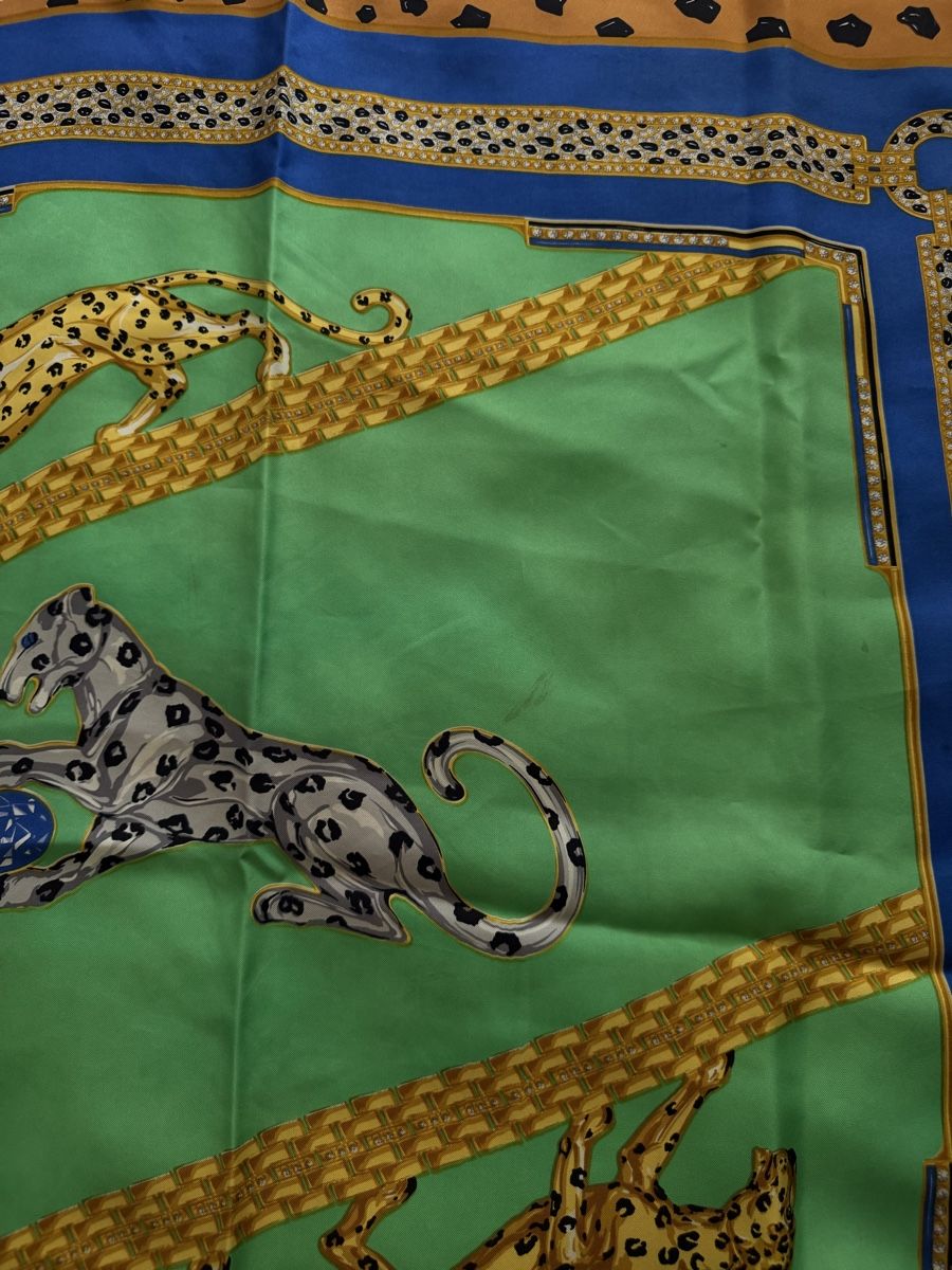Cartier Foulard & Sciarpe: Cartier silk scarf – Usato da Schaffhausen venduto da Nadiuna 4