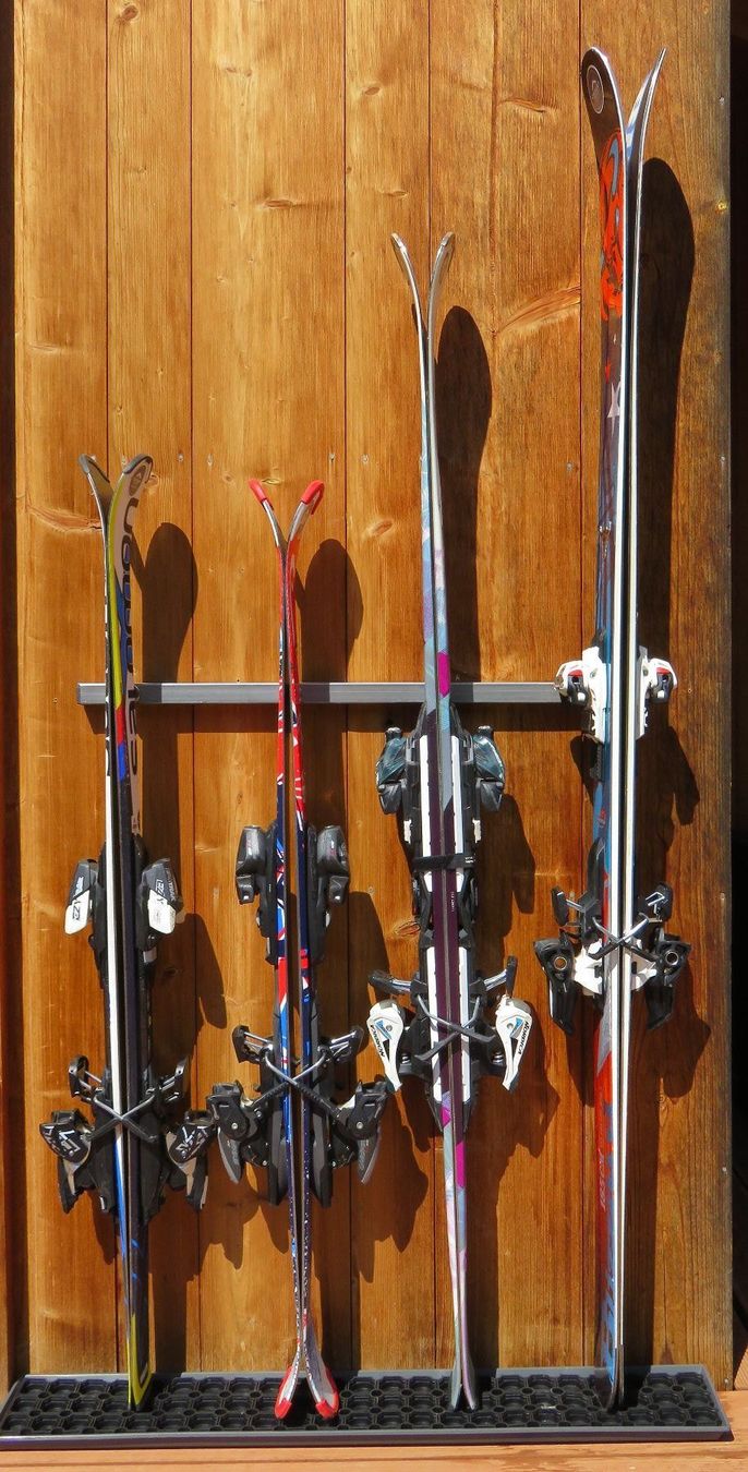 Altro per sci: Kit de rangement mural 4 paires de ski – Nuovo e nell'imballaggio originale da Mettmenstetten venduto da Ollivier 1