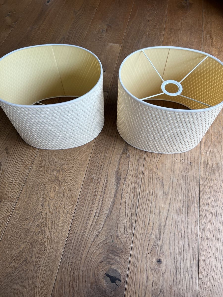 Lampenschirme: Set 2 ovalen Lampenschirmen-Creme – Gebraucht aus Uerikon von Saffagirl 3
