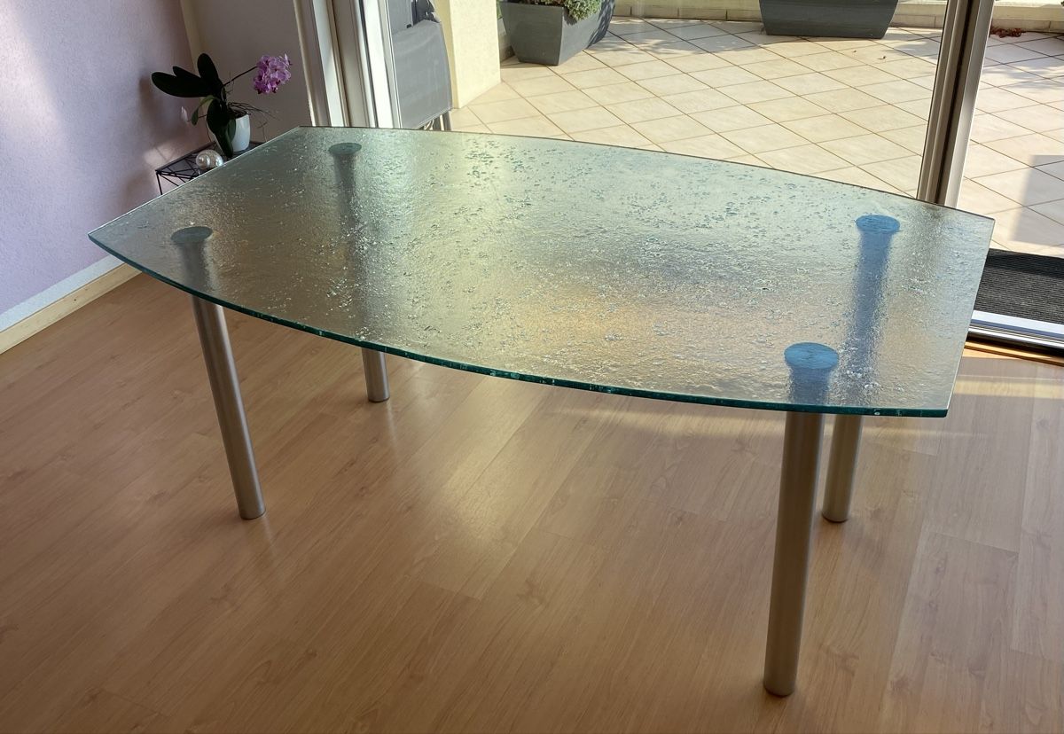 Tavoli: Wunderschöner Bubble Glas Tisch in Schiffsform – Usato da Selzach venduto da 321compac 7