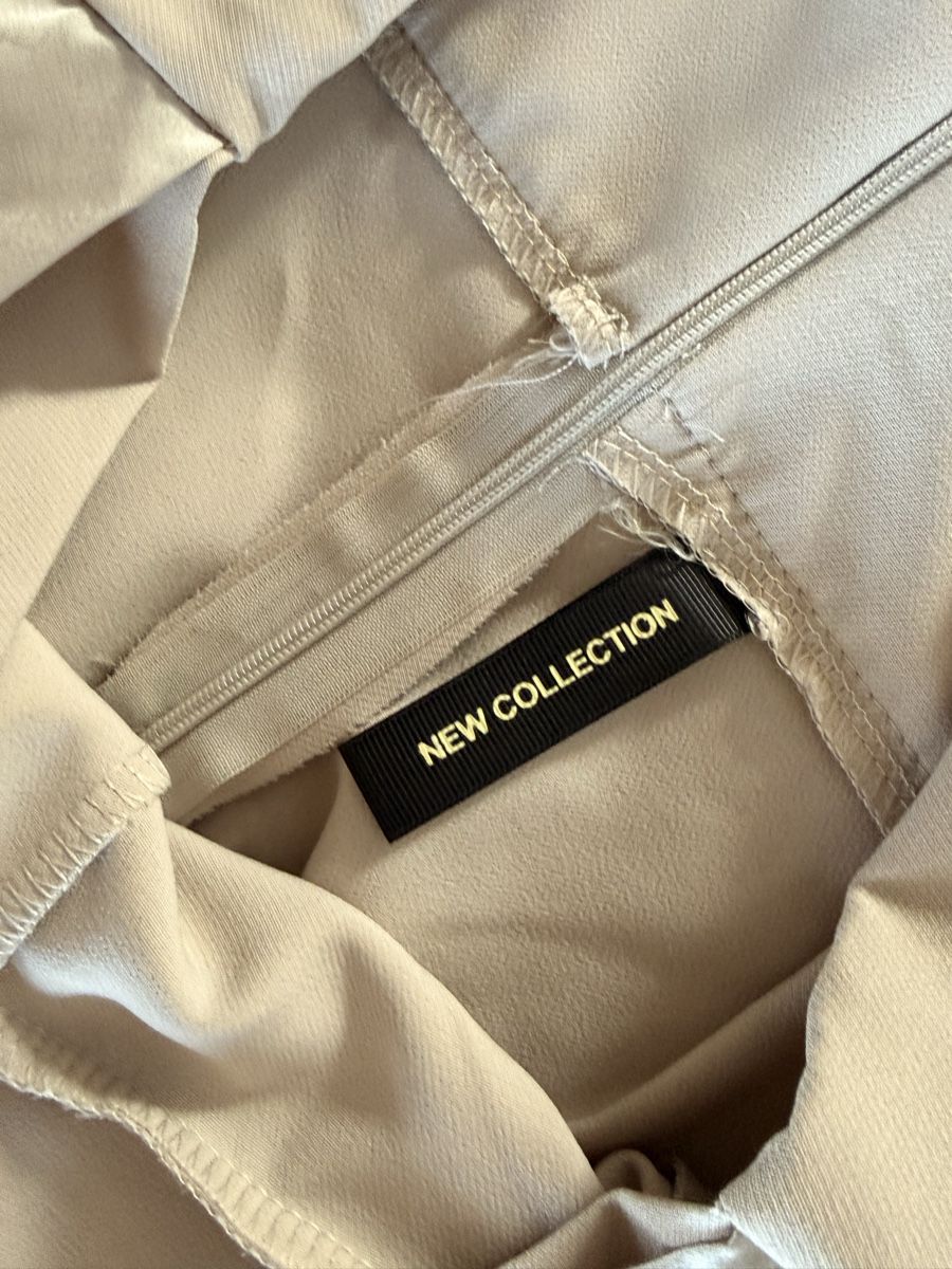 Pantaloni: Neue Hose "New Collection" Beige mit Bindegürtel, Gr. 36 – Usato da Staad SG venduto da Chirrari 3