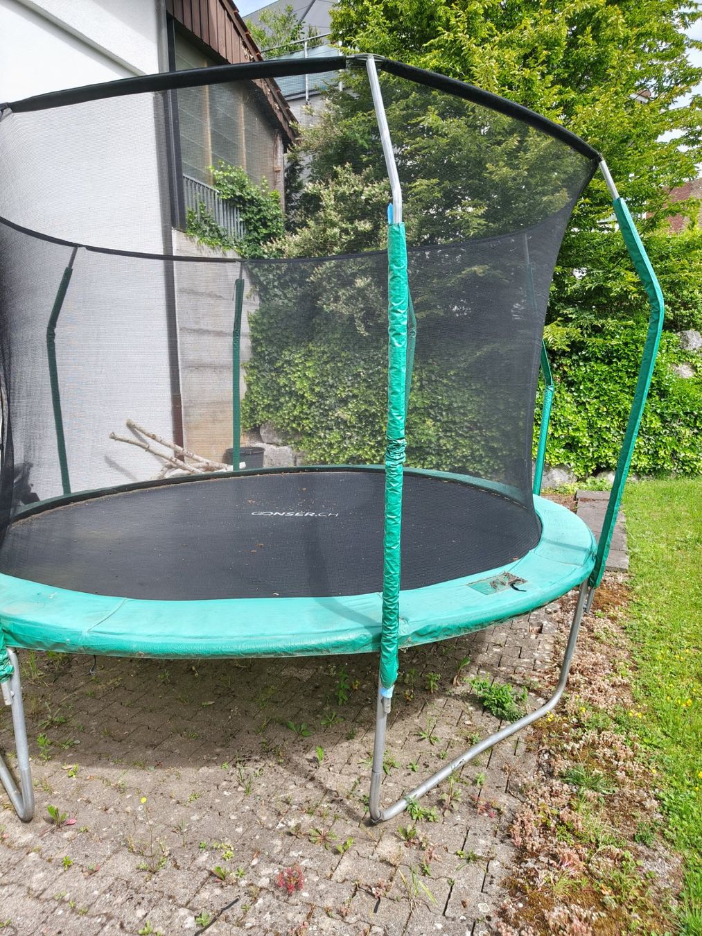 Gonser Trampoline: Gonser Gartentrampolin mit Sicherheitsnetz – Gebraucht aus Hirzel von McMaier 1