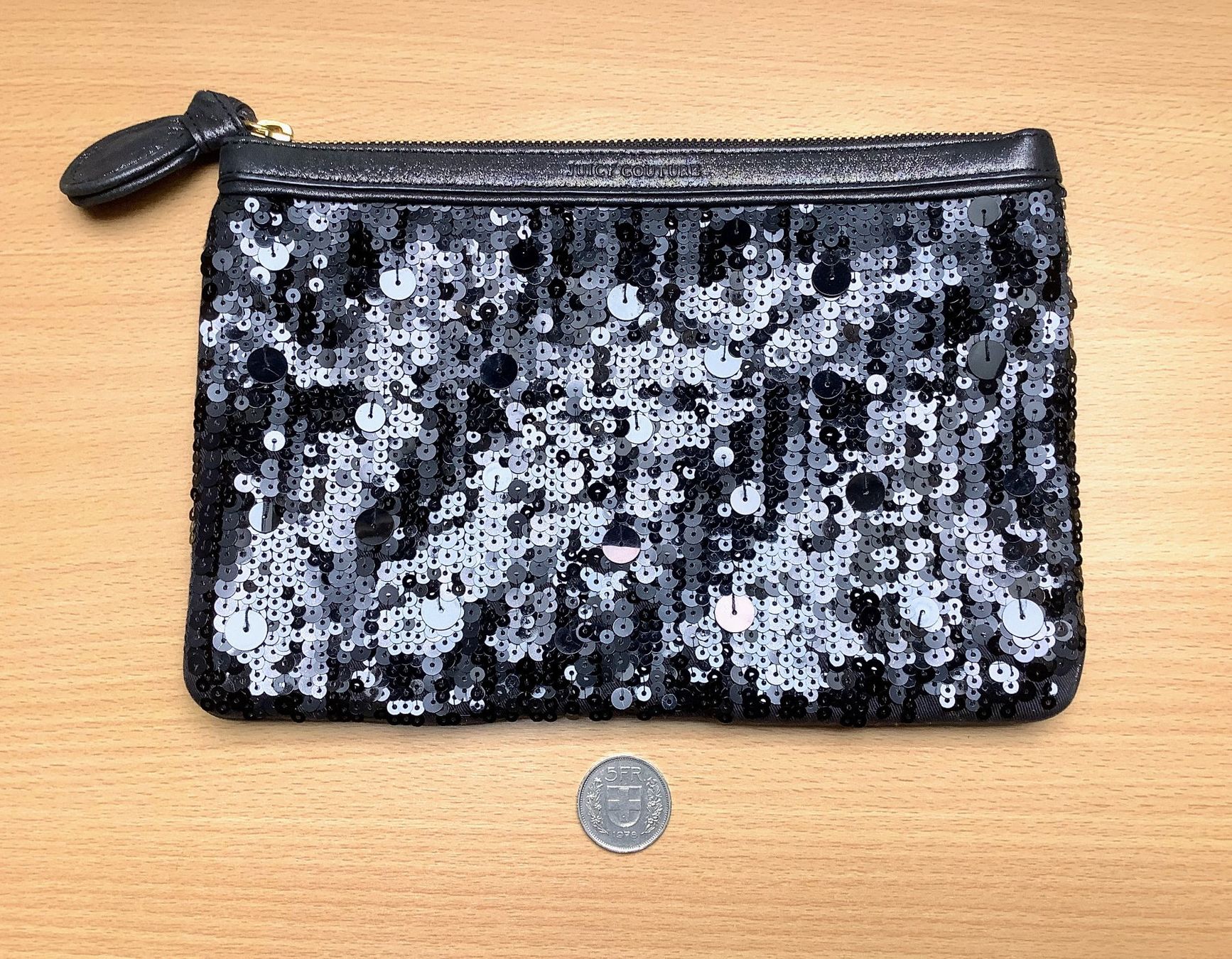Juicy Couture Borse da donna: Juicy Couture Large Black Leather Sequin Clutch – Usato da Founex venduto da sweetcouture 9