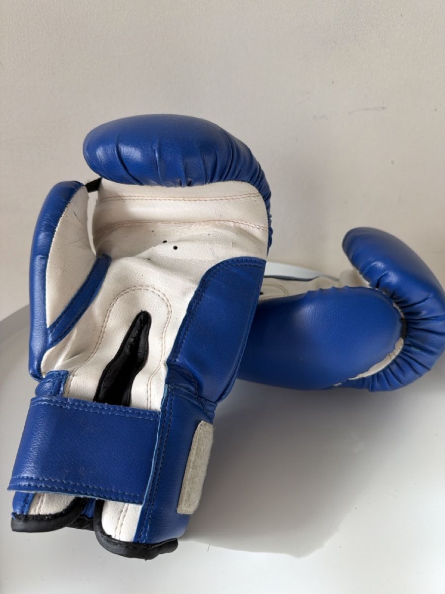 Gants & mitaines : Boxing gloves – D'occasion à Zürich par car_nq52 1