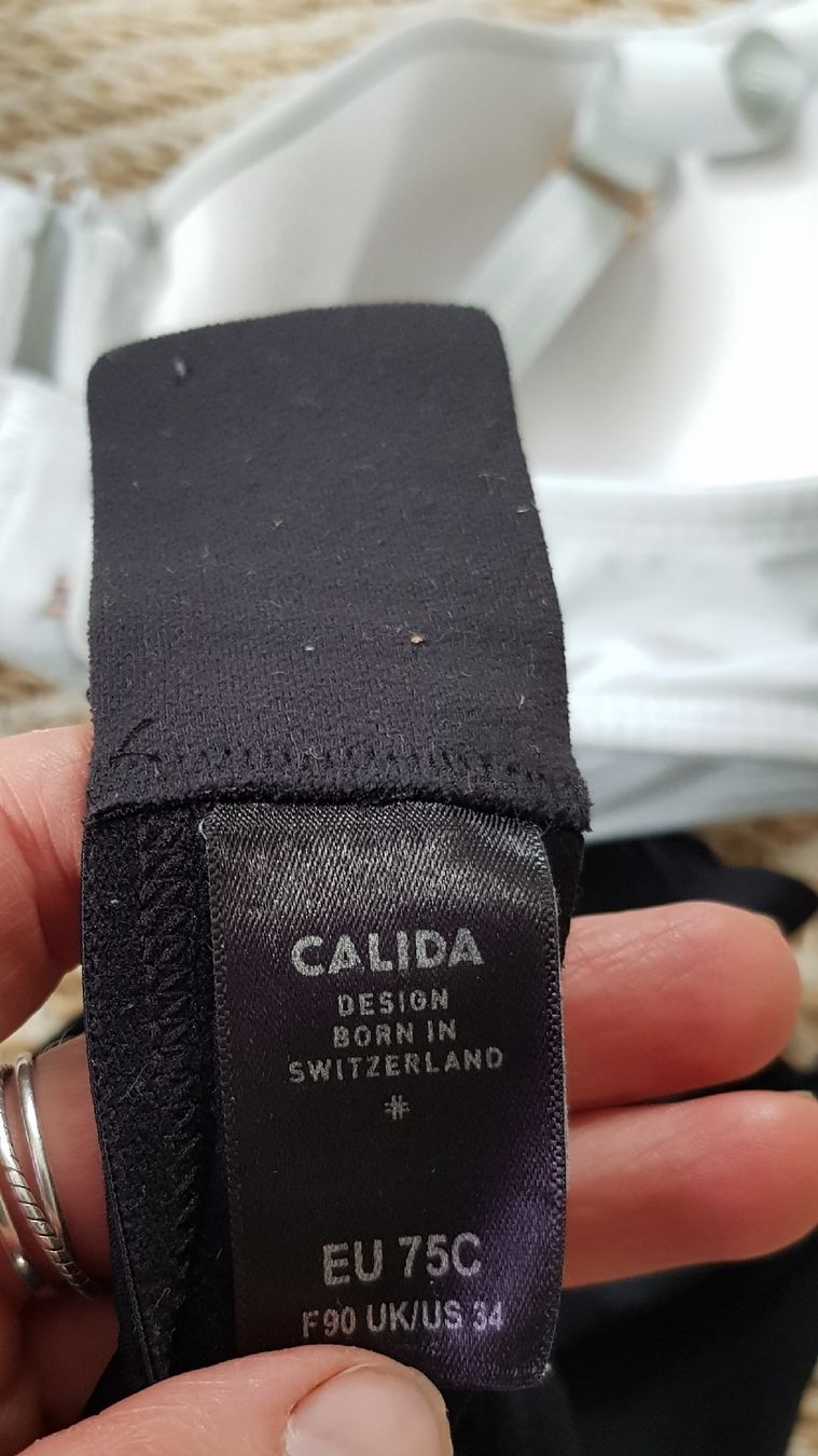 Calida Sonstige Unterwäsche: 2 Calida BHs 75C mit Bügel – Gebraucht aus Menznau von Valinor 3
