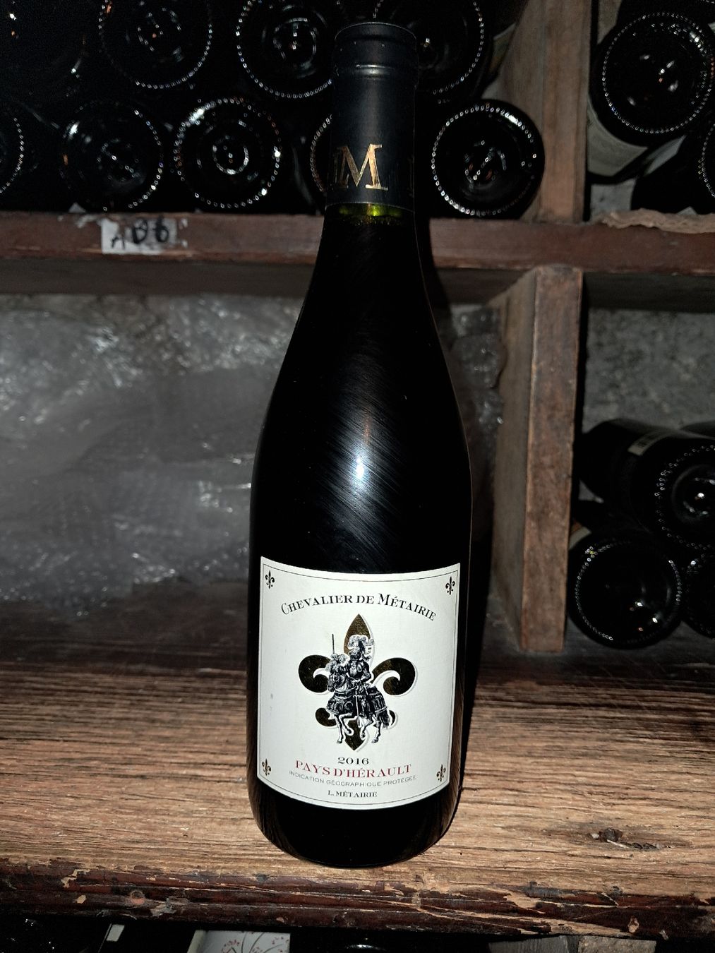 Vino: Chevalier de Métairie, millésime 2016 – Nuovo e nell'imballaggio originale da Le locle venduto da juliensaran