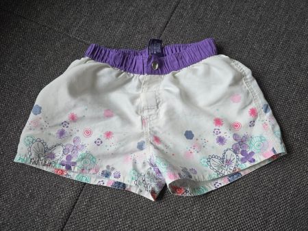 Kurze Hose Gr. 116