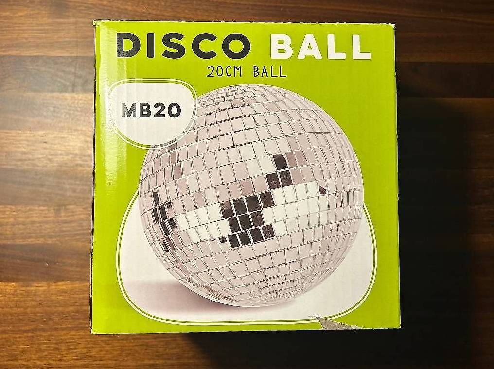 Toutes les décorations: Boule à facettes 20 cm NEUVE – D'occasion à Gland par Lana1530 1