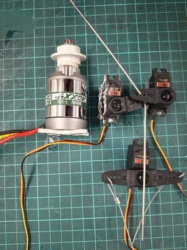 Modellismo RC: Motor und Servo – Usato da Ennetbürgen venduto da HPN