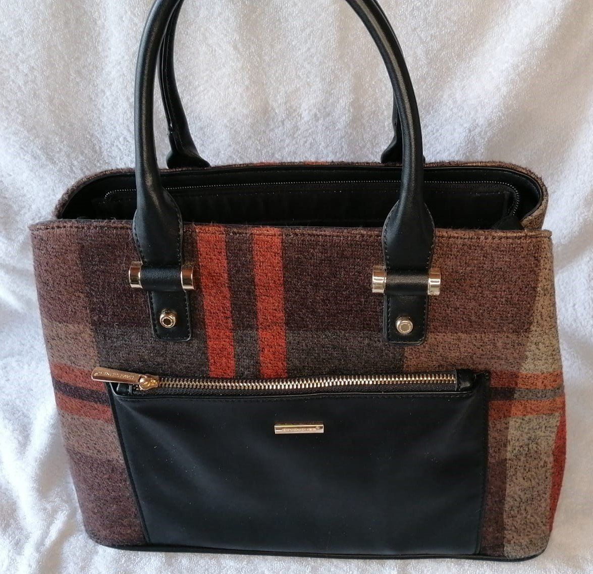 David Jones Sacs femmes: wunderschöne Tasche – D'occasion à Grächen par Hel7890