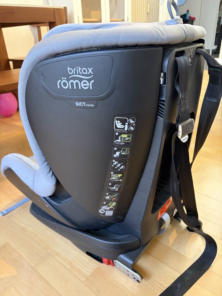Britax Römer Seggiolini per auto: Kindersitz Britax RÖMER – Usato da Sion venduto da stefur86 1