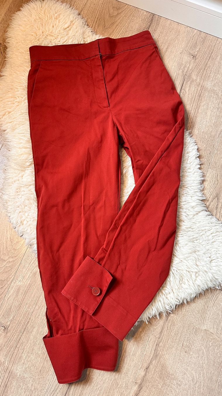 Cos Pantaloni: COS Hose in elegantem Braunrot - Gr. 36 – Usato da Niederrohrdorf venduto da gigerch 1