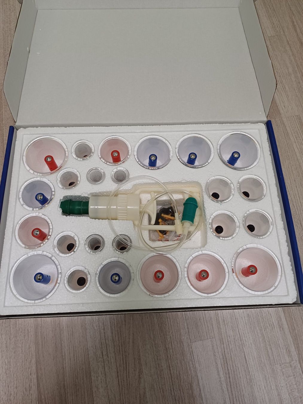 Attrezzature mediche: Set de ventouses, Schröpfgläser set – Usato da Soubey venduto da Mike4102 1