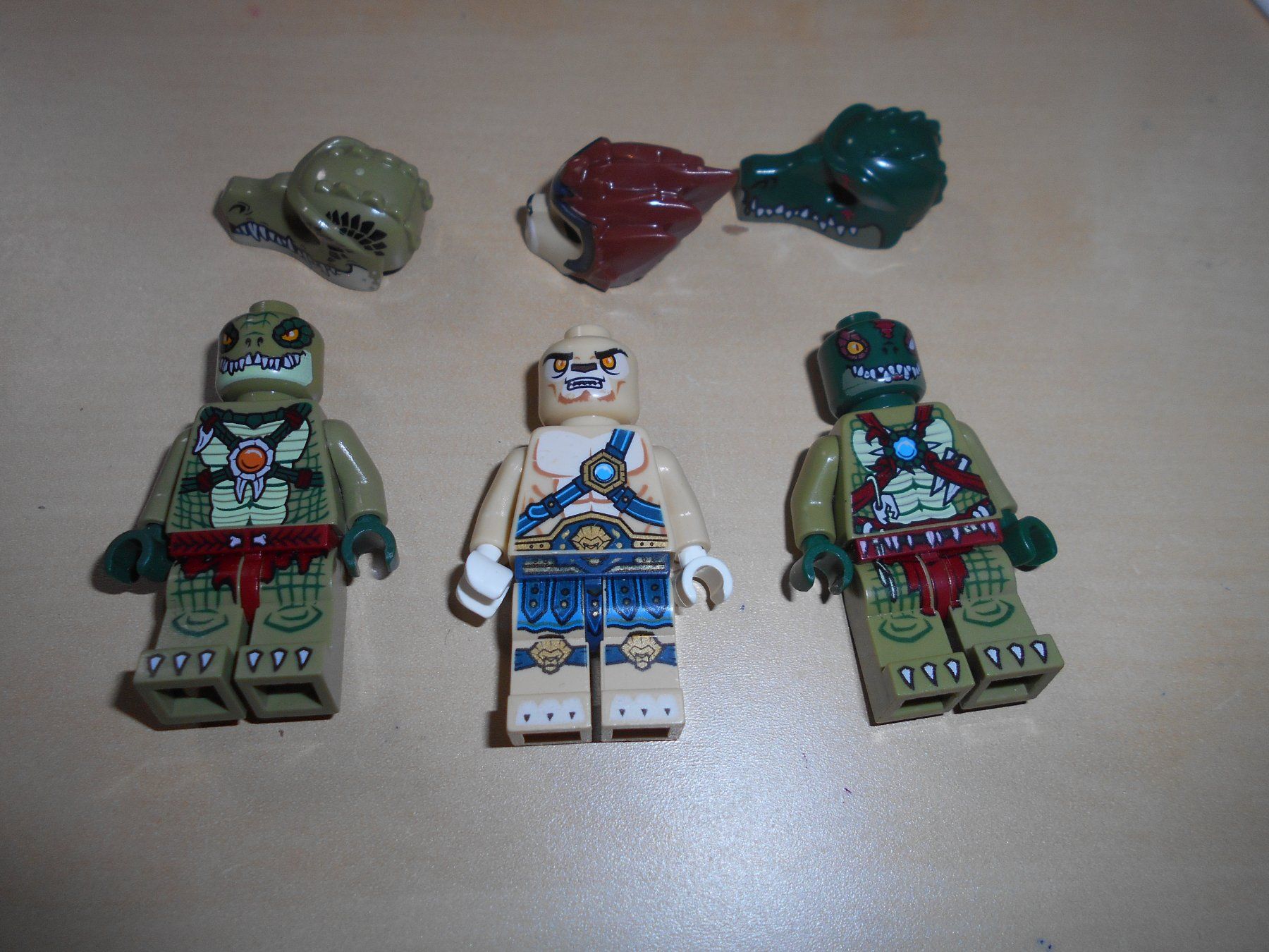 Lego Kit di costruzioni: Lego Chima Minifiguren ( 909 ) – Usato da Niederuzwil venduto da hexli_66 1
