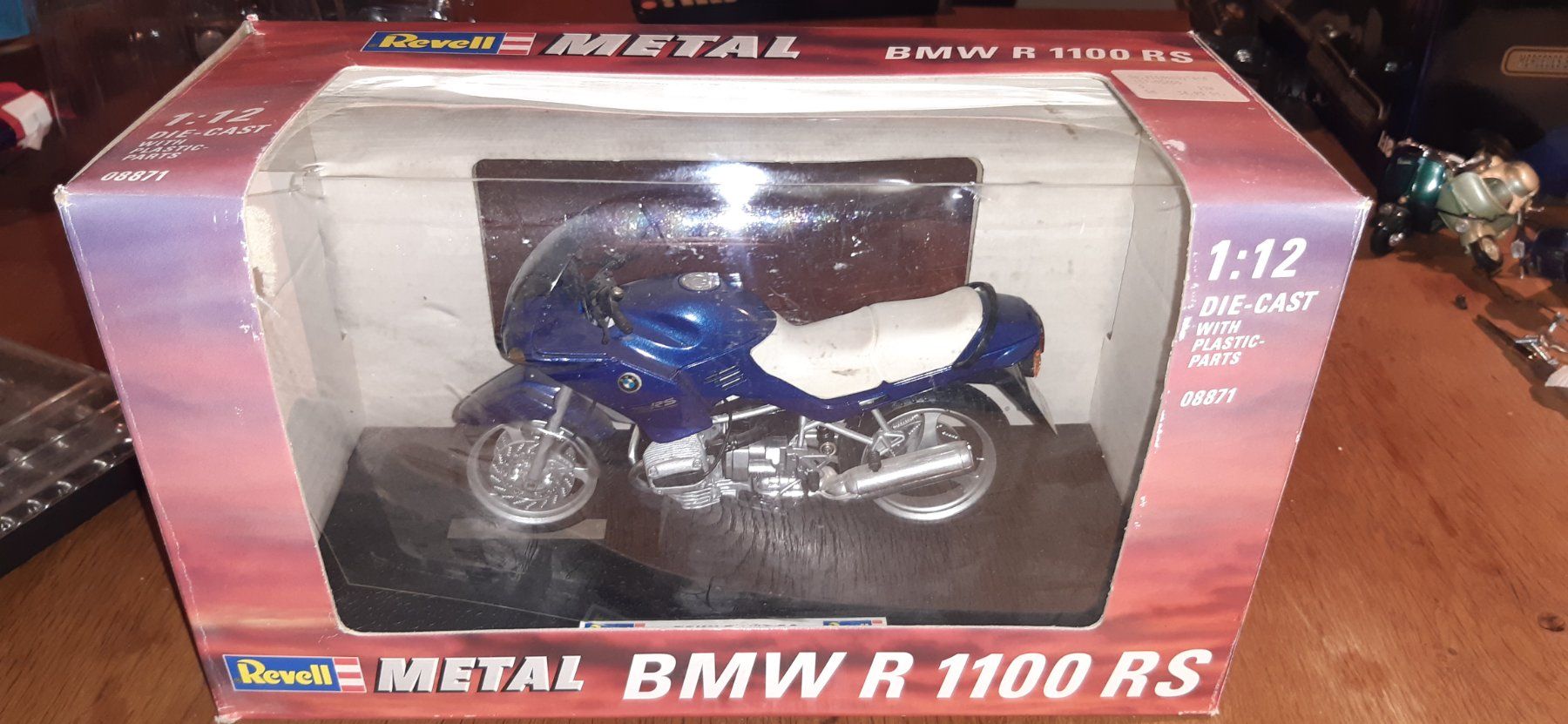 Revell Modellbausätze & Standmodelle: BMW 1100 RS 1:12 Revell – Gebraucht aus Fehraltorf von STEMAC01TK