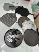 Pizza Zubehör Set Backbleche Pizzaschieber Messer gebraucht