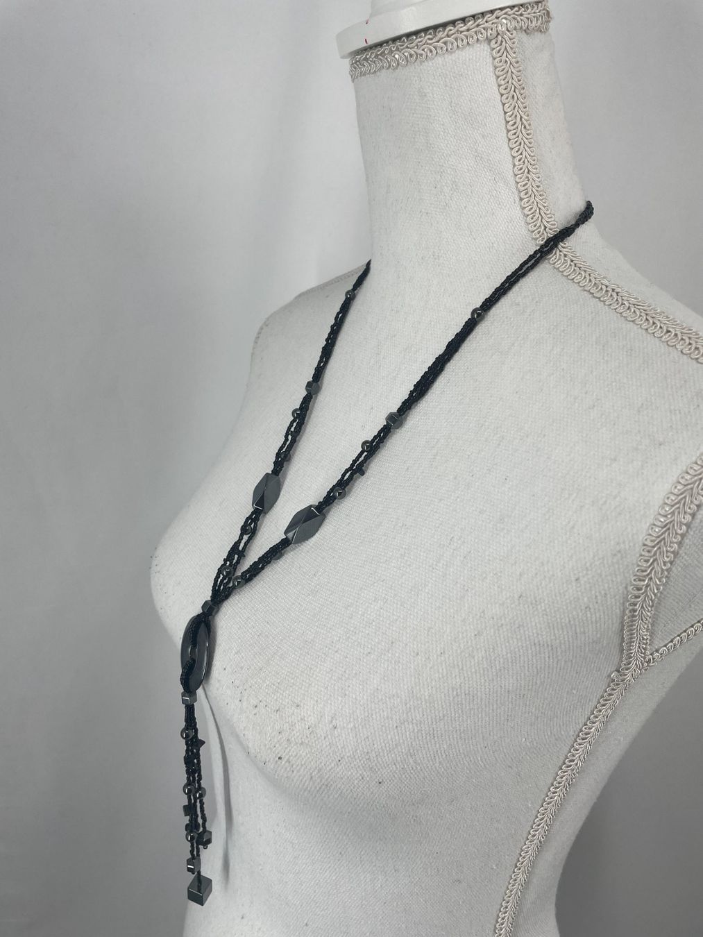 Catenine: Collier hématites et perles – Usato da Lausanne venduto da PlusValue_Lausanne 1