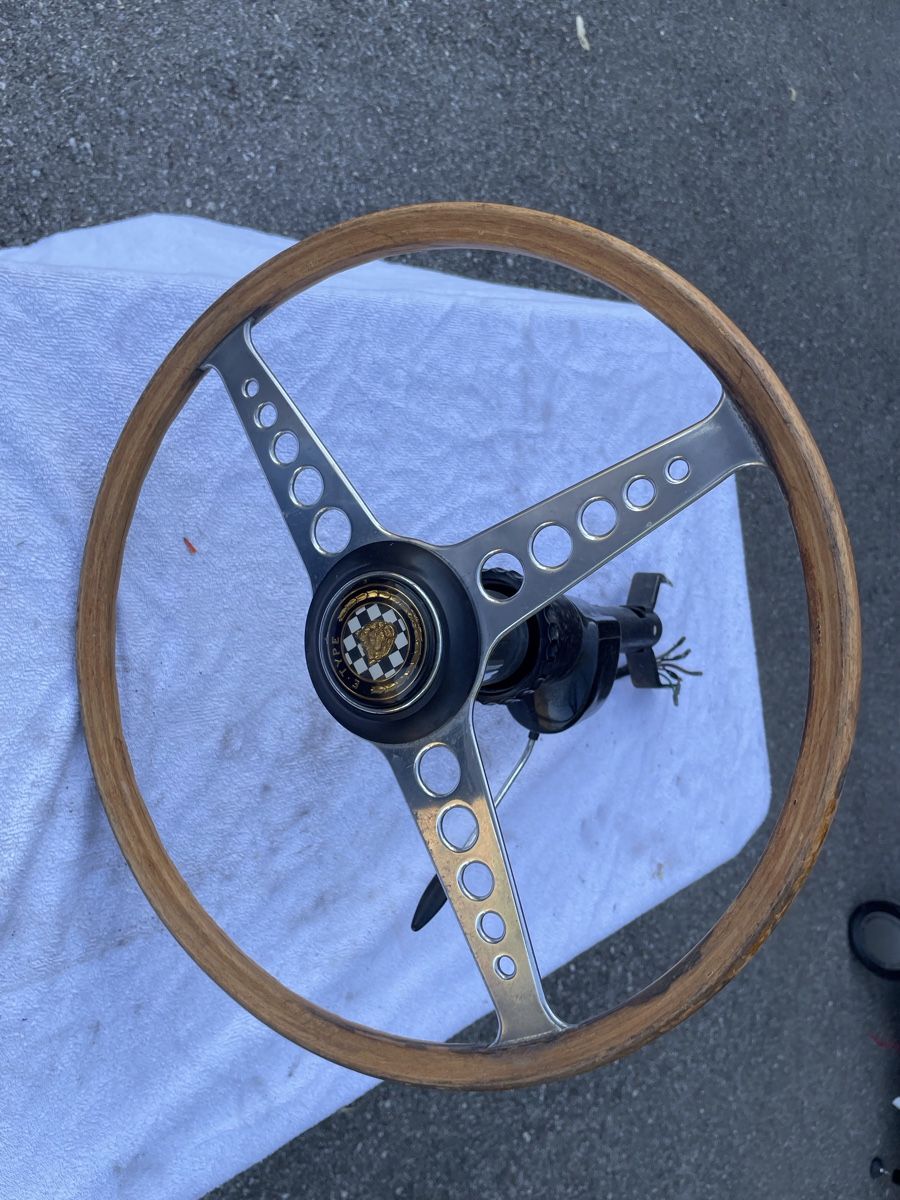 Jaguar Alle Autoersatzteile: Volant et colonne direction Jaguar Type E – Gebraucht aus Chesalles sur Oron von cajealti 2