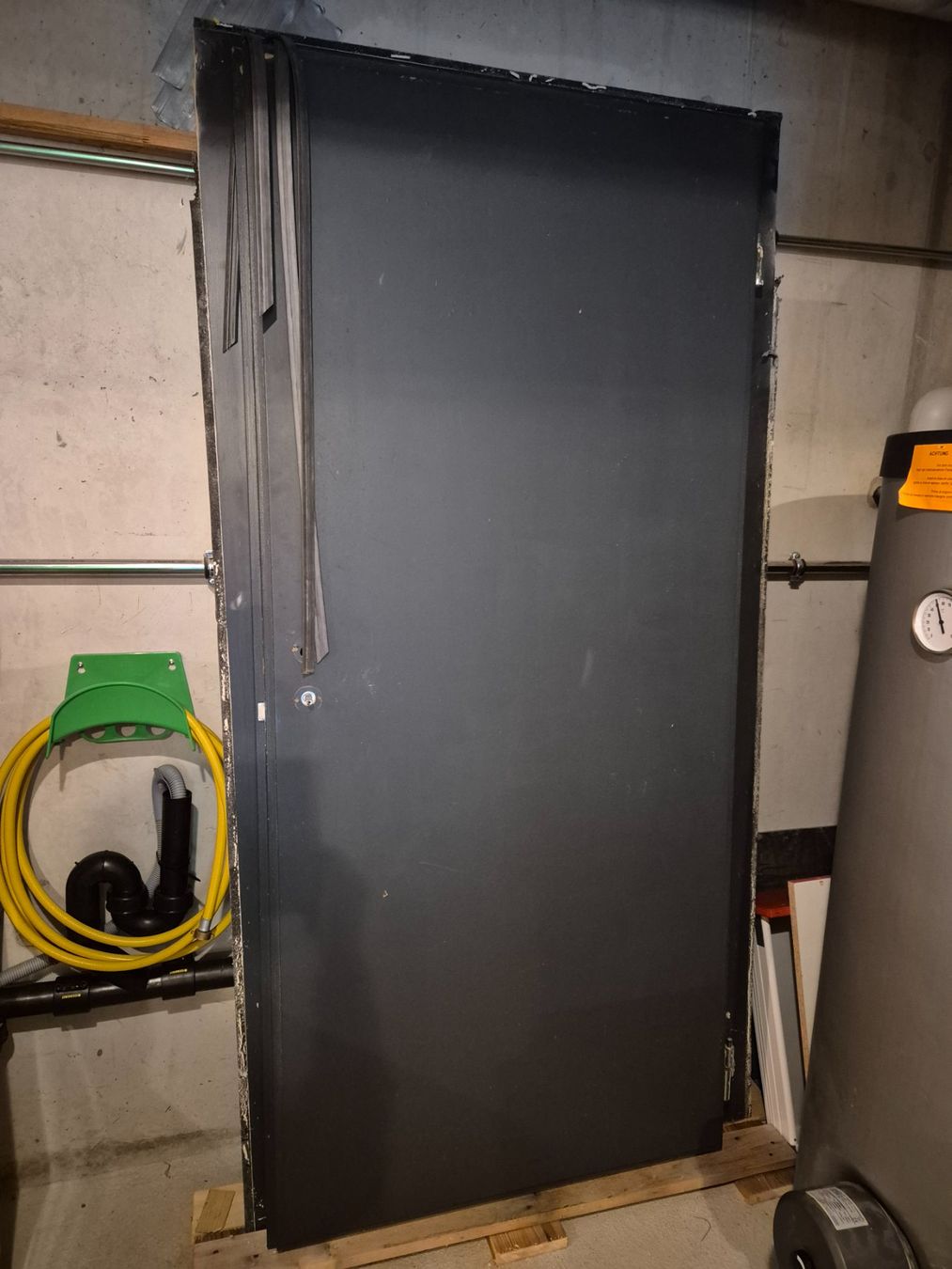 Porte: Aussentüre gebraucht – Usato da Avers venduto da roirrupe