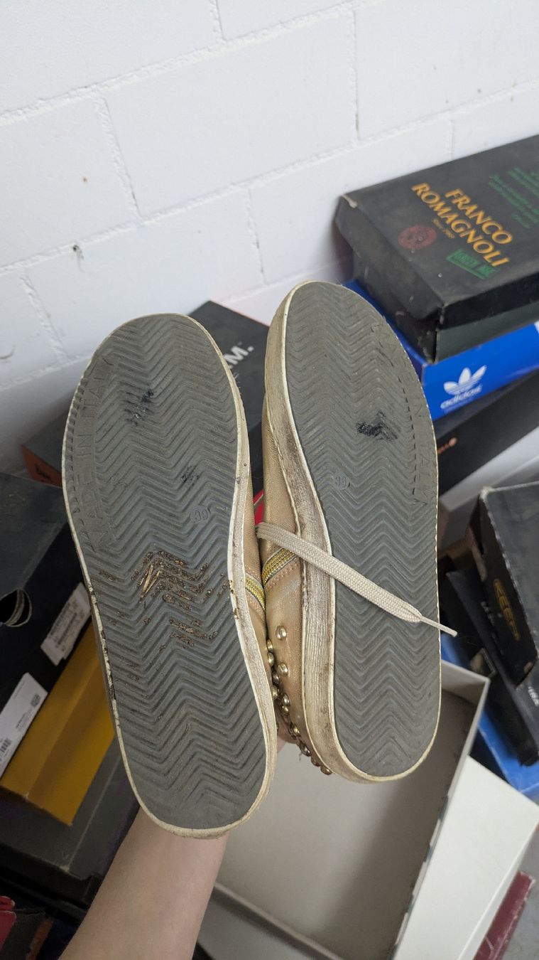 Scarpe da uomo: Schuhe gold glänzend – Usato da Morgarten venduto da rra_jvw7 2