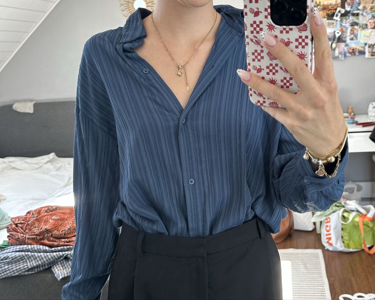 Pull&Bear Blusen: Damen Hemd Pull&Bear blau – Neu (gemäss Beschreibung) aus Grafstal von jes_t6s7
