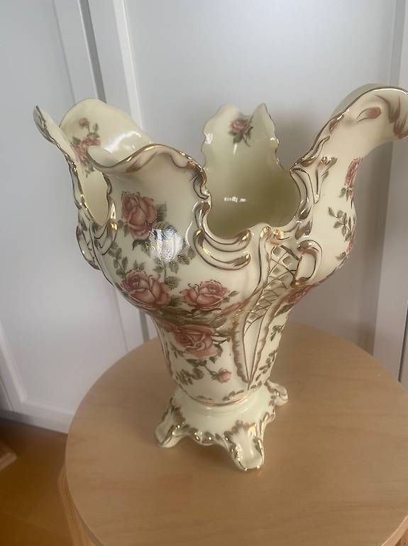 Vasi & Recipienti: Alte Limonges Vase – Usato da Luzern venduto da lou4444 1