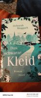 Das schwarze Kleid
