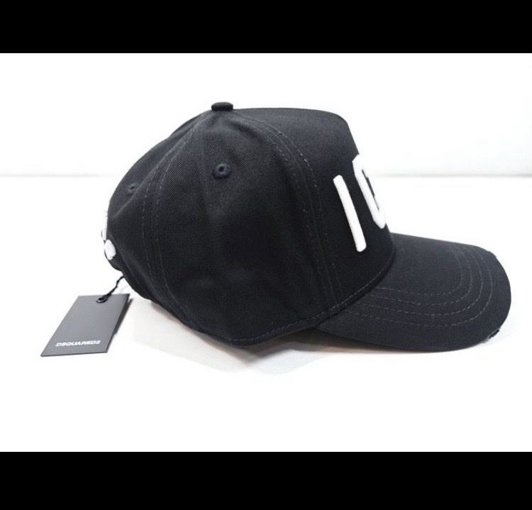 Dsquared2 Chapeaux, bonnets & casquettes: DSQUARED2 CAP SCHWARZ (ICON) – Neuf avec emballage d'origine à Andwil SG par Kaltbrunner 1