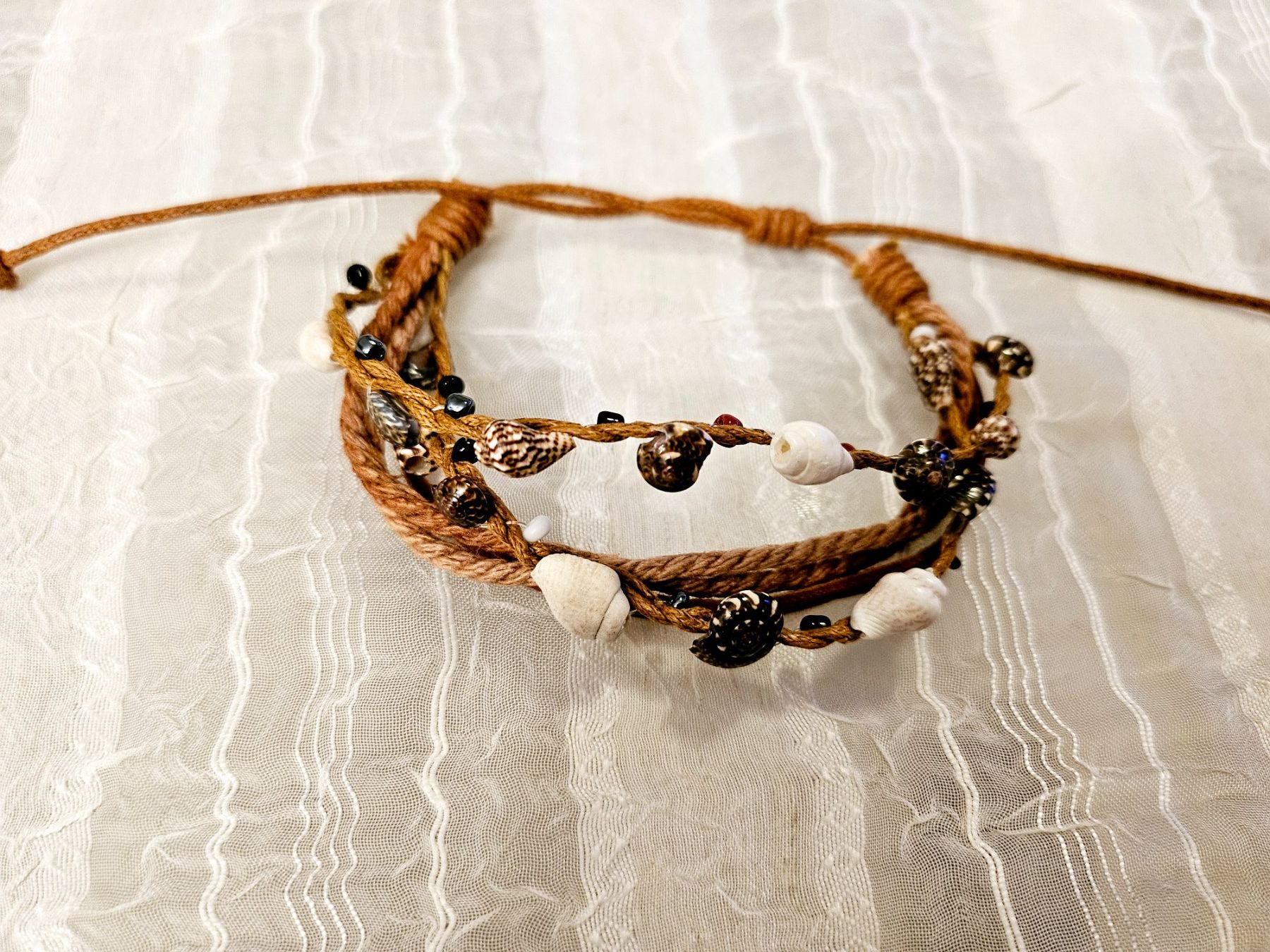 Bracciali & Braccialetti: Armband mit muschel – Nuovo (secondo la descrizione) da Dietikon venduto da Eleda