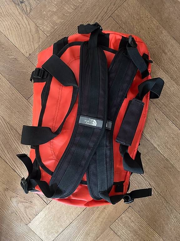 North Face Zaini: The North Face Duffel – Usato da Basel venduto da helger 1