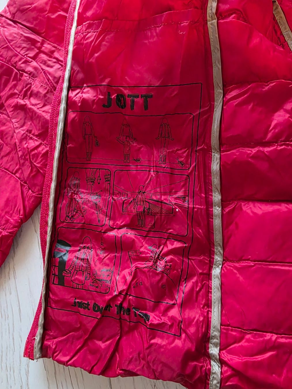 Jott Vestes: Piumino JOTT rosso taglia M - NEW – Neuf (Voir description) à Massagno par ali_8lgb 2