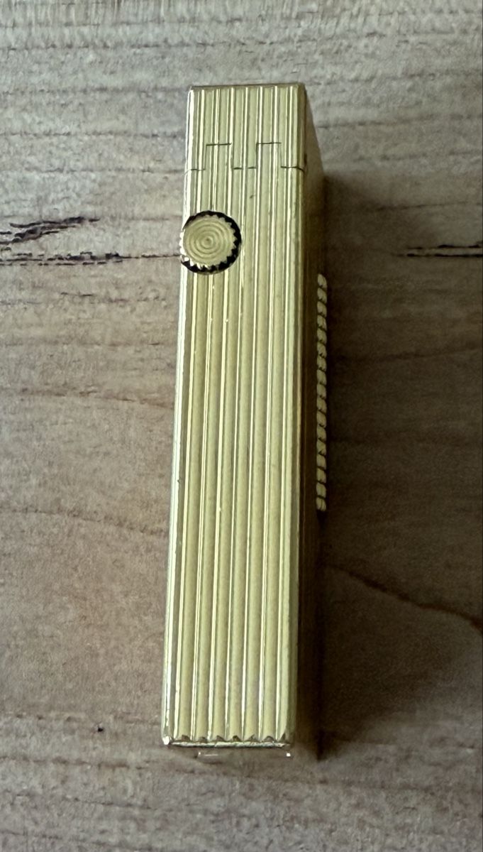 Dunhill Accendini: professionell restauriertes Vintage Dunhill Feuerzeug – Usato da Embrach venduto da watchesandlighters 7