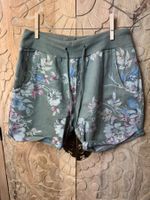 Coole Boho Sommer Shorts mit Blumenmuster, Grün - M