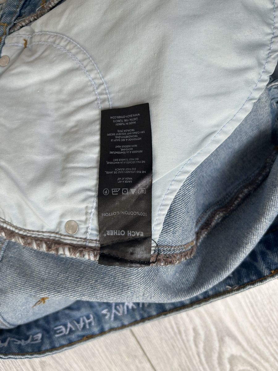Jeans: Shorts en jean EACH OTHER taille S – D'occasion à Genève par and_k79x 3