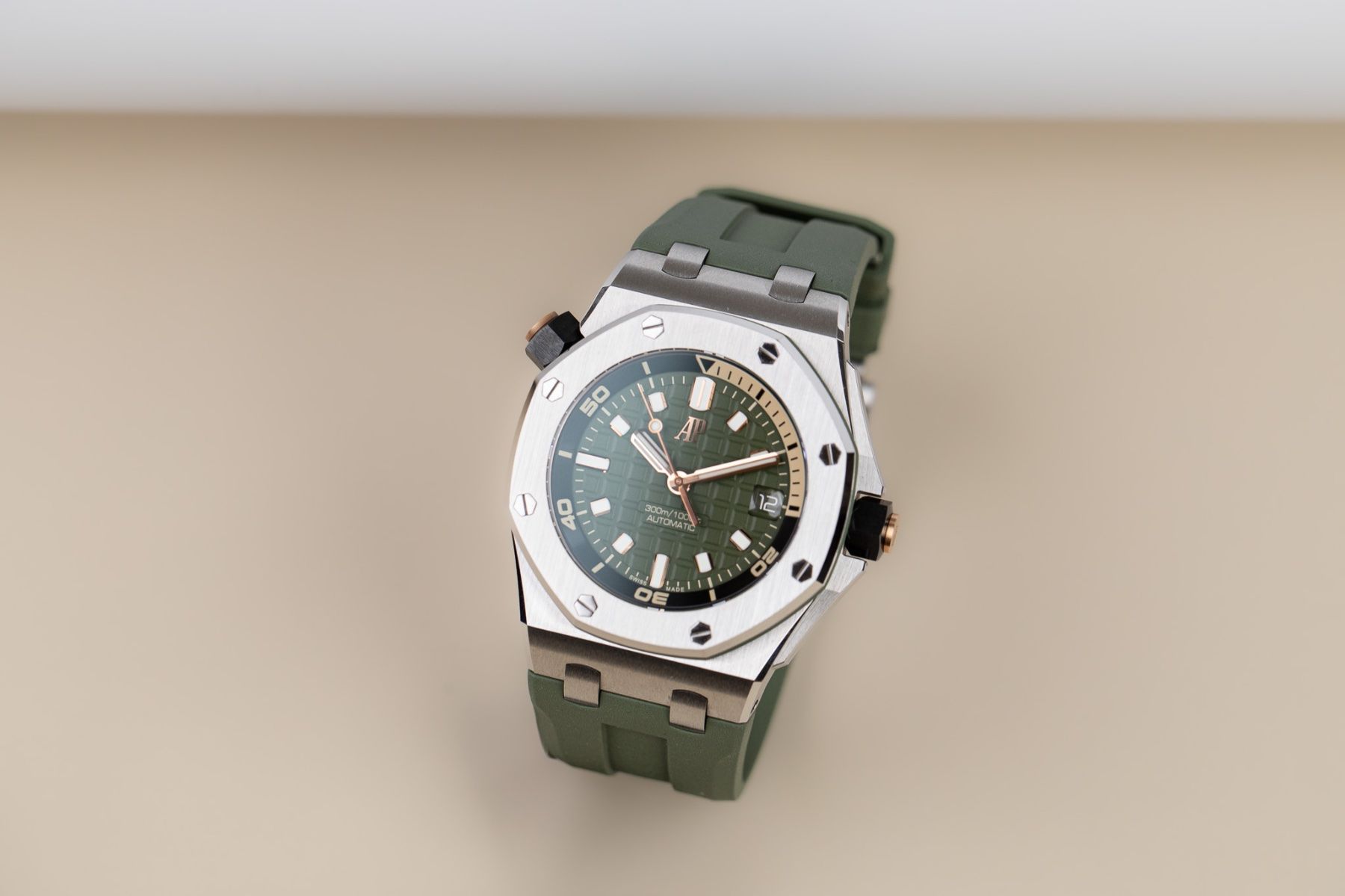 Audemars Piguet Montres: Audemars Piguet Oak Offshore Diver – D'occasion à Zürich par RotthoffWatchGroup