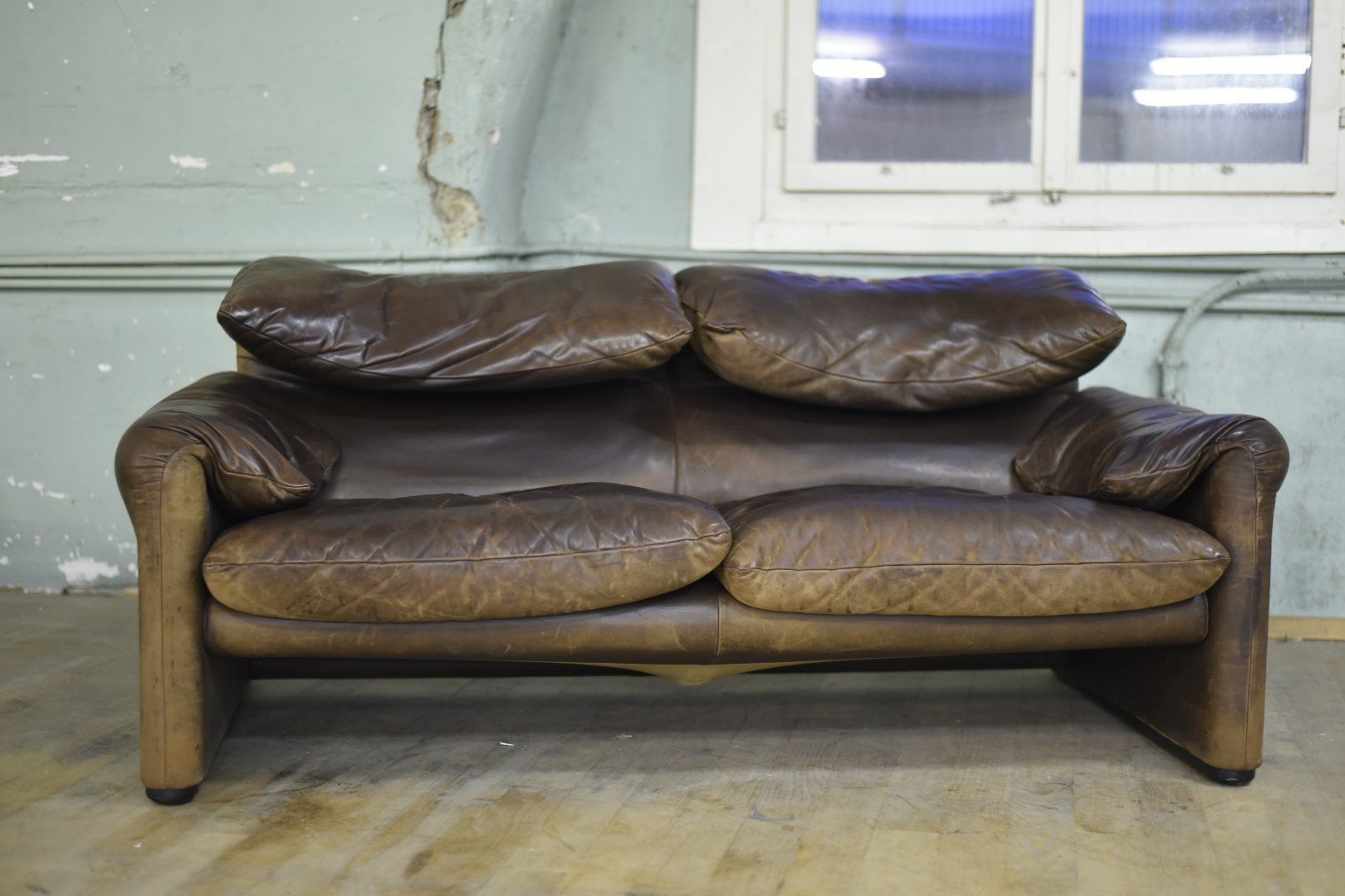 Cassina Divani: Vintage Sofa Cassina Maralunga – Usato da Lichtensteig venduto da UsedIN 2
