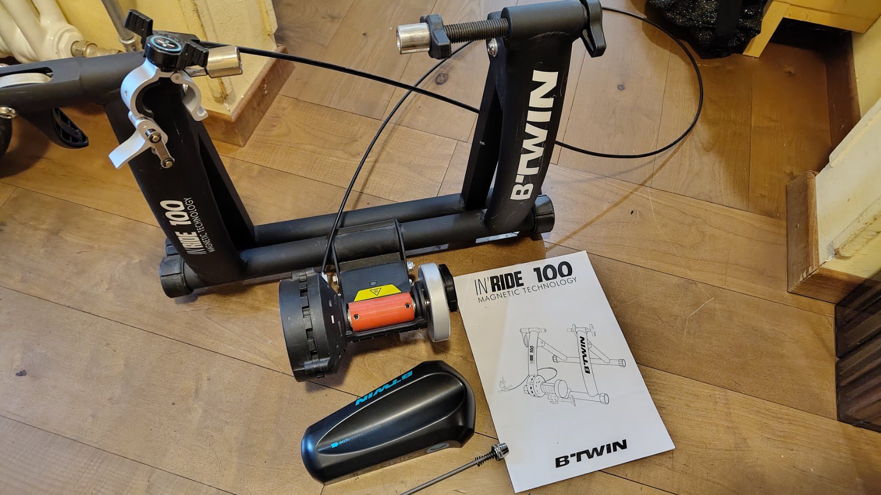 Pezzi di ricambio: home trainer B'Twin In'Ride 100 – Usato da Chexbres venduto da croisee2 1