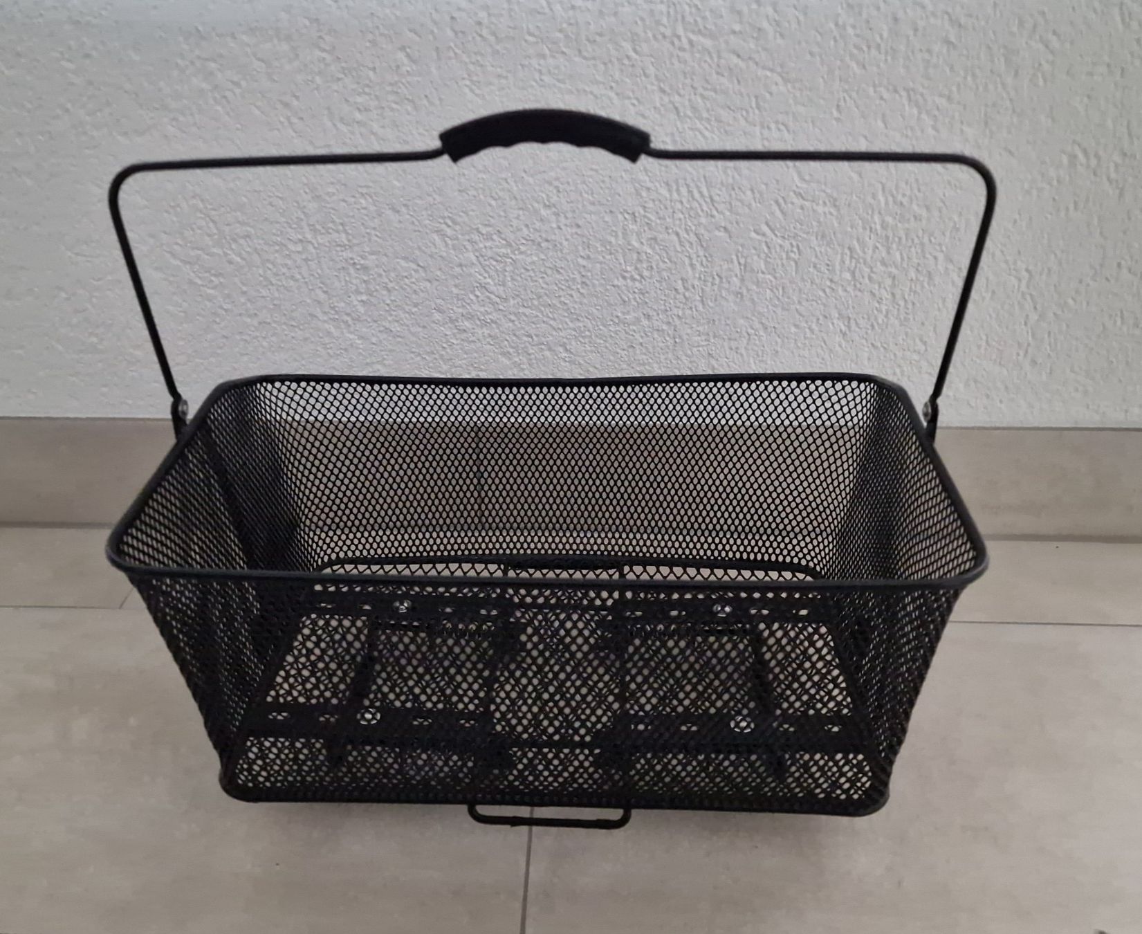 Sonstiges für Haushalt & Wohnen: Velo Einkaufskorb – Gebraucht aus Winterthur von Mmondeo