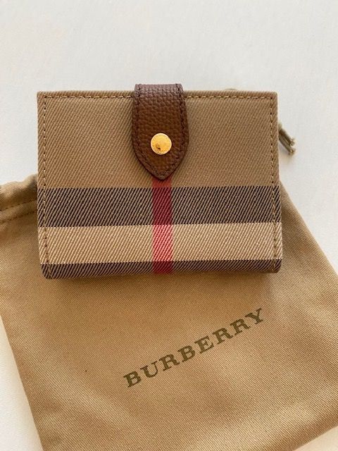 Burberry Portemonnaie: Burberry Geldbörse – Neu und originalverpackt aus Gossau SG von breja 1