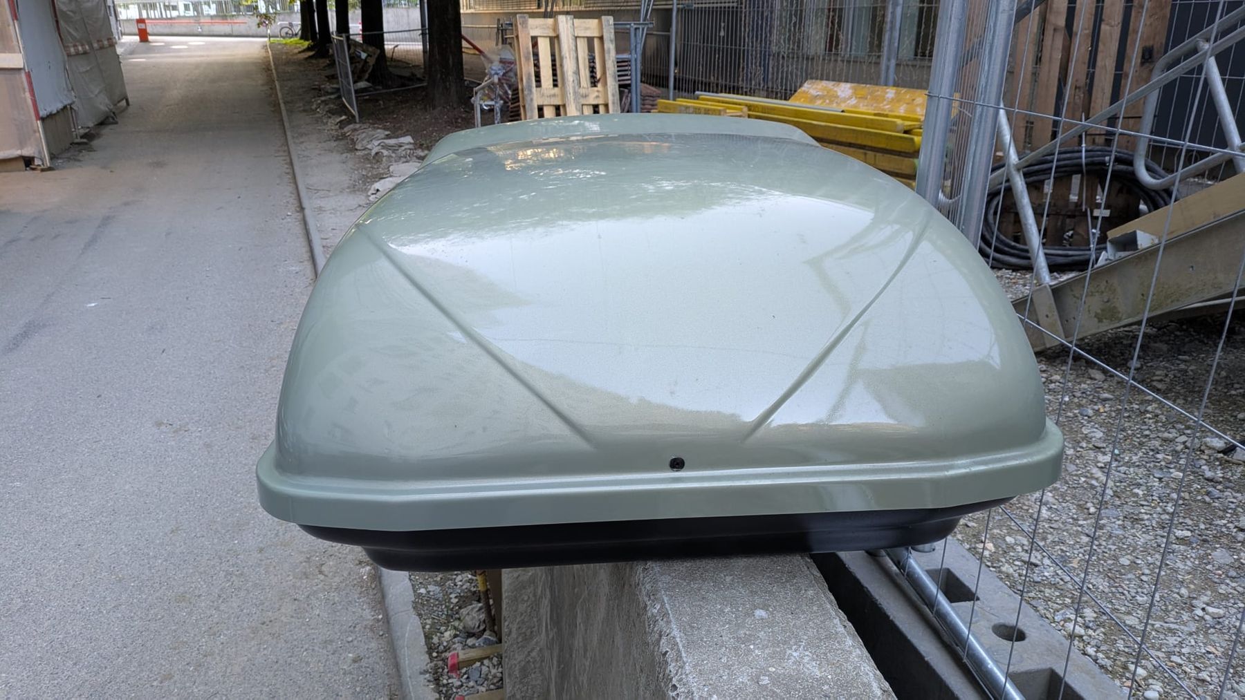 Thule Dachboxen: Coffre de toit G3 Discovery gris – Gebraucht aus Petit-Lancy von darktechshop 1