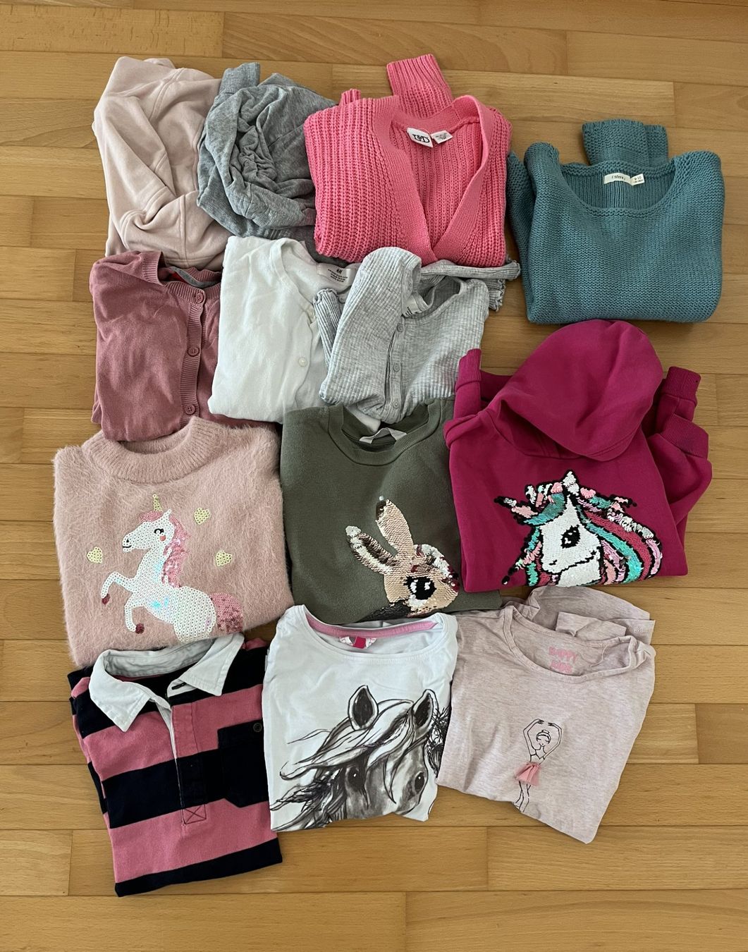 Ensembles coordonnés: Mädchen Kleiderpaket Grösse 134/140 – D'occasion à Muttenz par Juvenile33 5