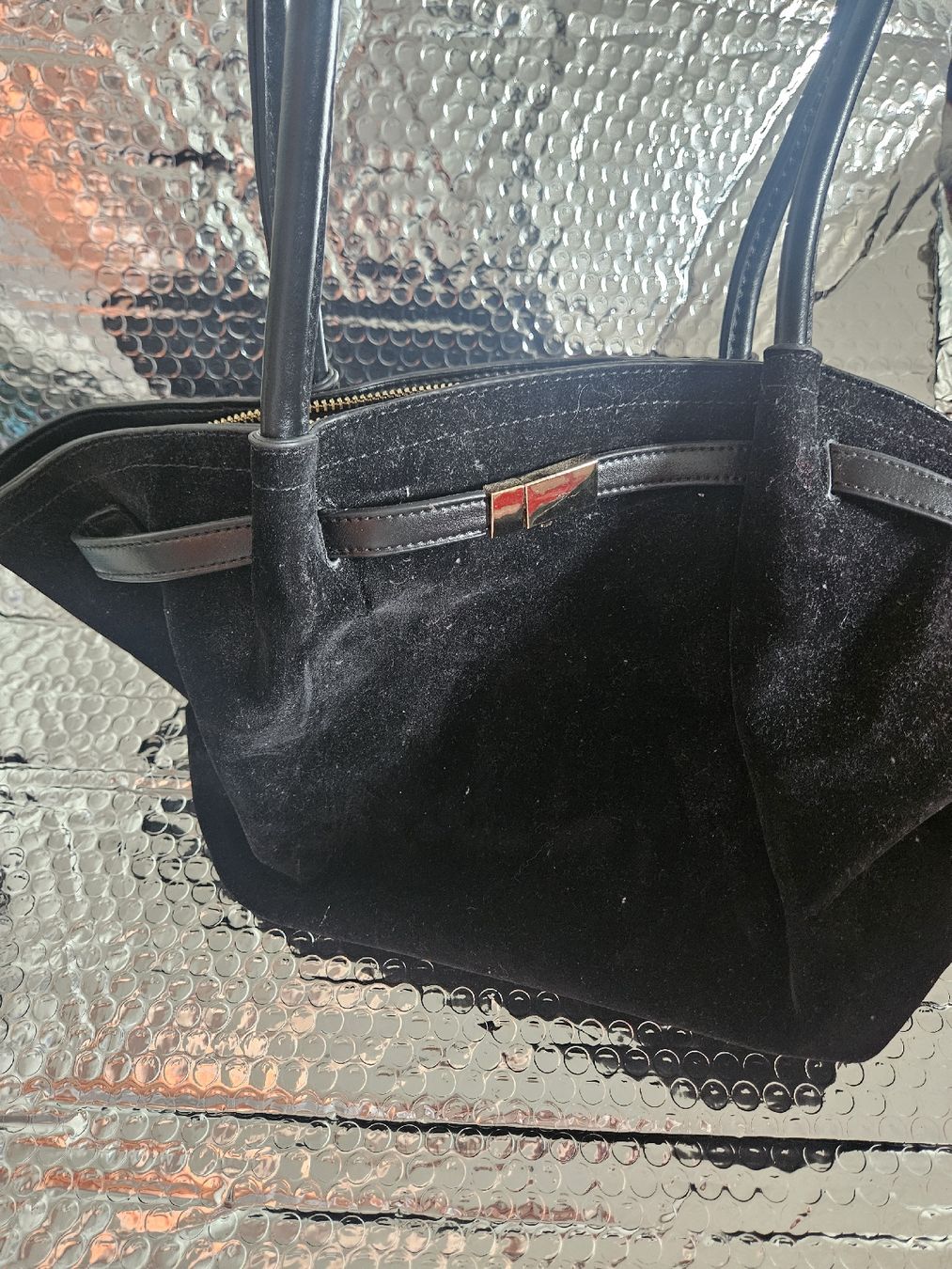 Borse da donna: Schöne schwarze Handtasche  – Nuovo (secondo la descrizione) da Zürich venduto da mel_n6nj 1