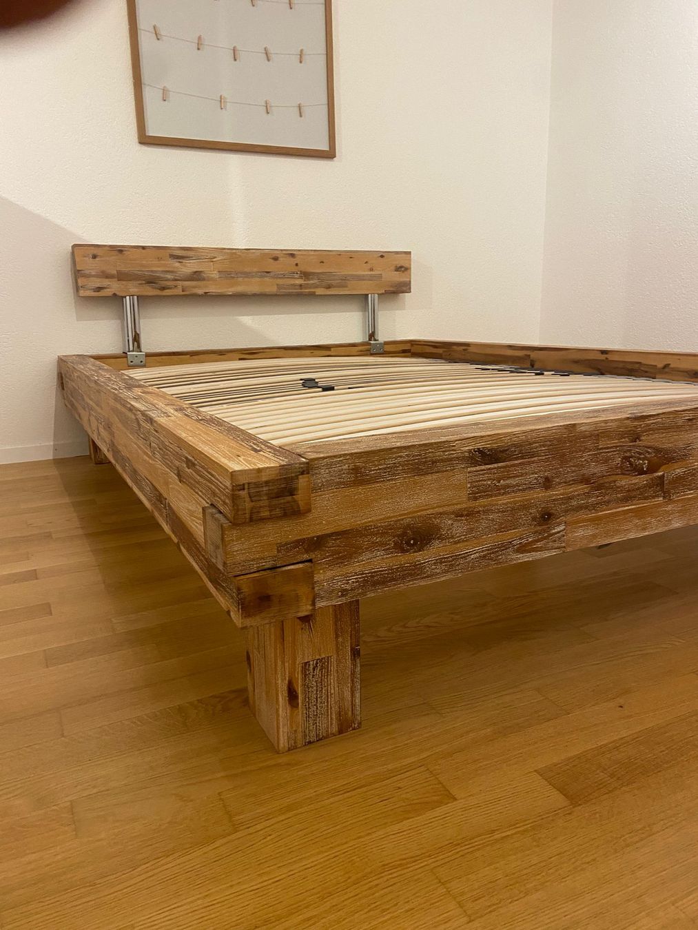 Betten: Bett 140x200 inkl. Lattenrost – Gebraucht aus Küttigkofen von _ssalome_