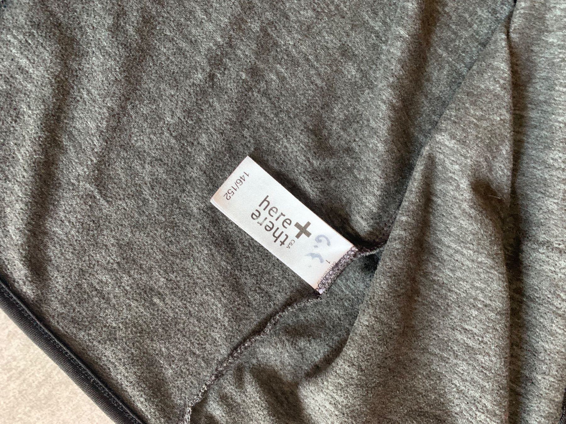 C&A Jacken & Mäntel: Jacke mit Kapuze mi-saison , gr. 140/146 – Gebraucht aus Arbedo von nadia1973 3