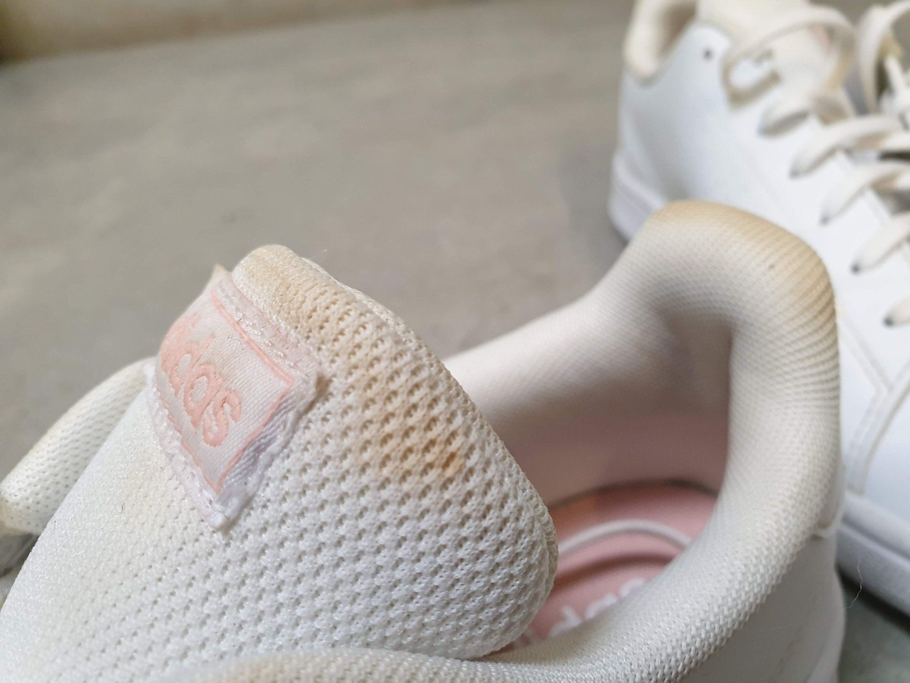 Adidas Scarpe da donna: Baskets Adidas Advantage Base 2.0, blanc, taille 39 1/3 – Usato da Fribourg venduto da fripons 5