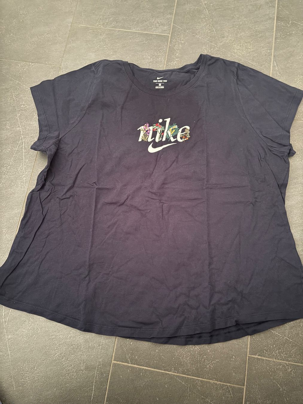 Nike T-shirt: T-Shirt - Grösse 3XL - Nike – Nuovo (secondo la descrizione) da Oberuzwil venduto da jabano
